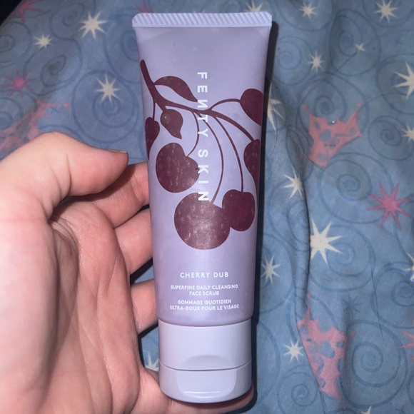fenty skin cherry face scrub - Picture 2 of 4